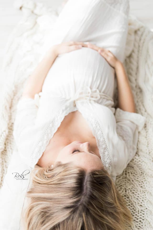Light and Airy Maternity Photographer Inspiration
