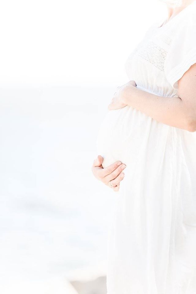 Light and Airy Maternity Photographer Feature