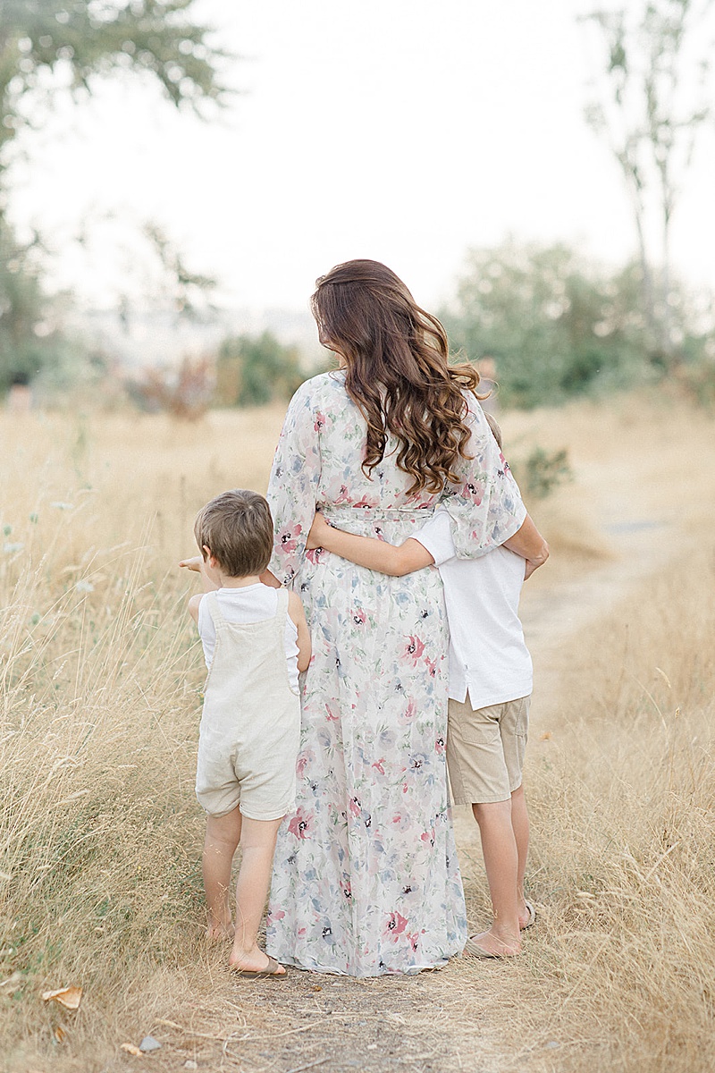 mommy + me photography session in Seattle, Washington photographed by Katy Hulten Photography featured on The Motherhood Anthology