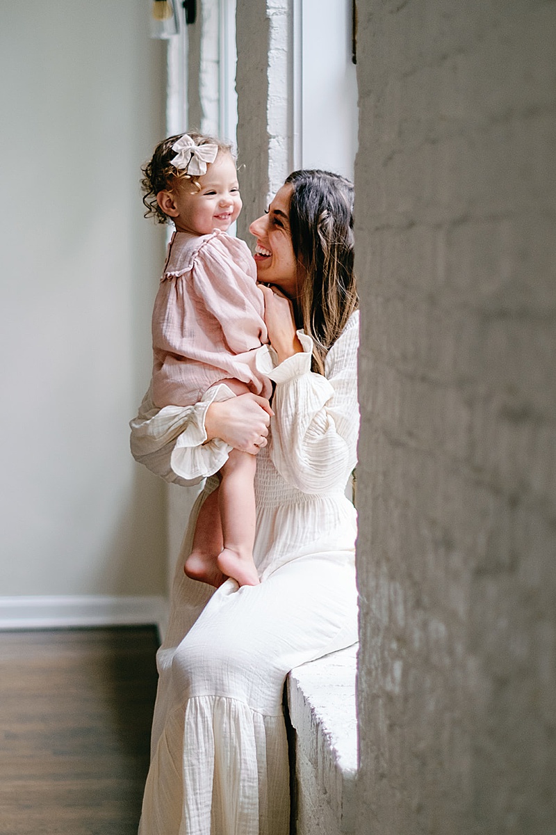 mommy + me session in-home natural light window light organic photographed by Mckenize Fairclough in Richmond, VA 