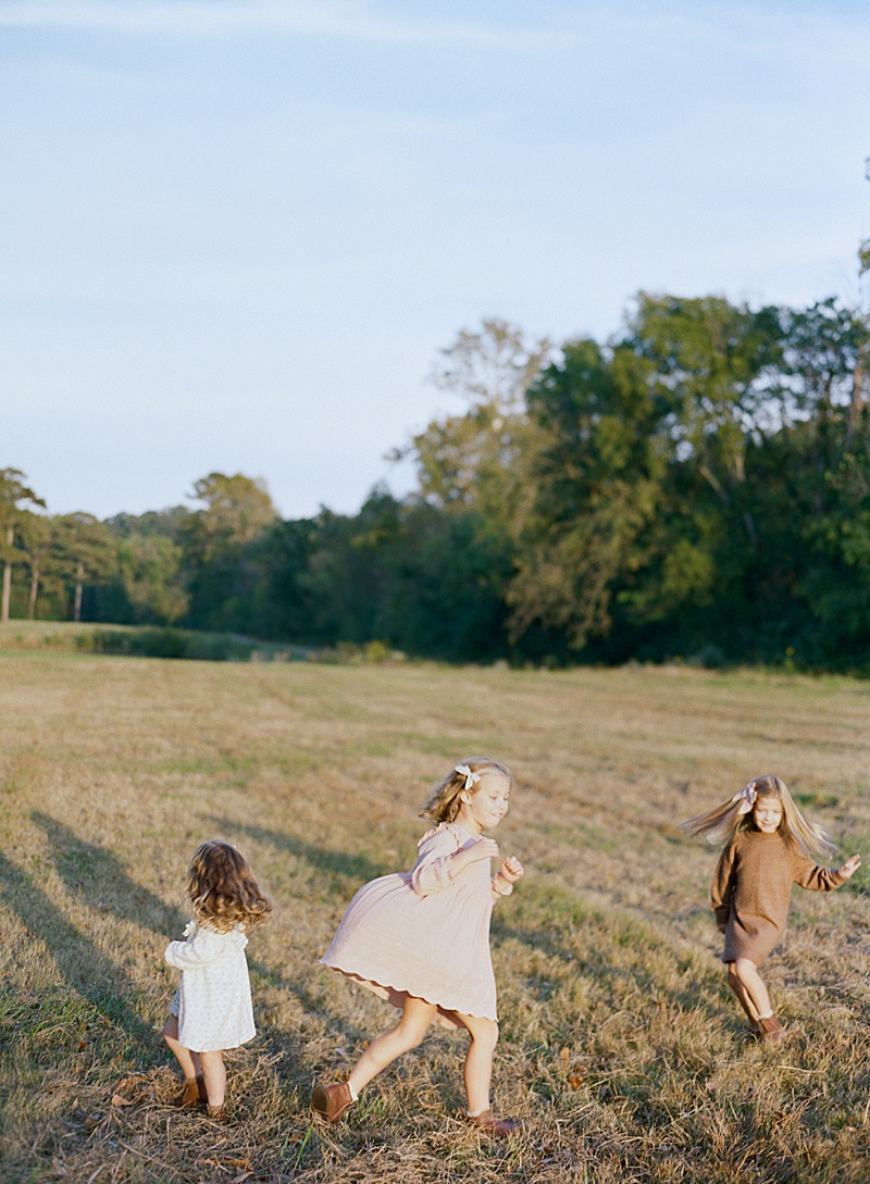 fall family session in birmingham, al all girls family Rachel Stricklin photography golden hour field photography