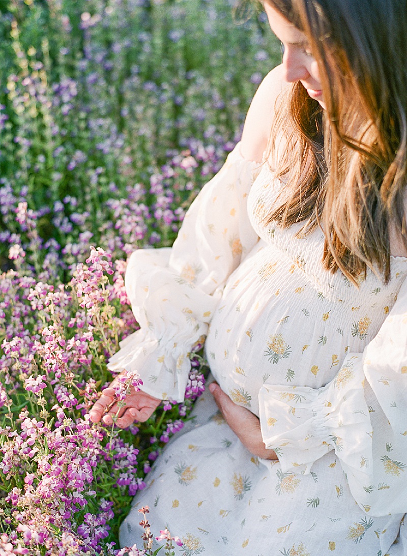 maternity photography session in sunny California maternity photography natural light photography golden hour