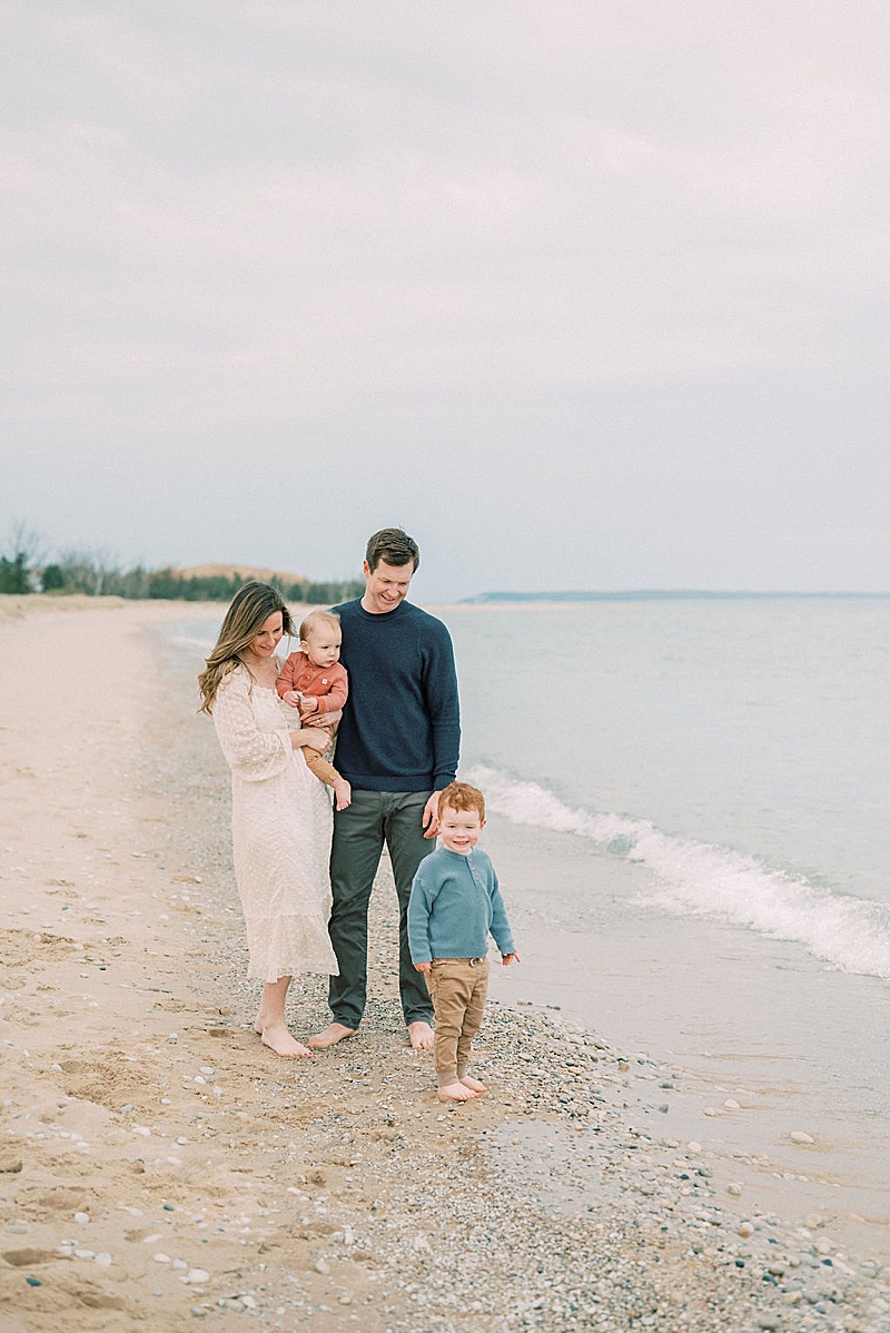 fall-vibe family photography session, natural light photography, film-inspired coloring, coastal beach family photography